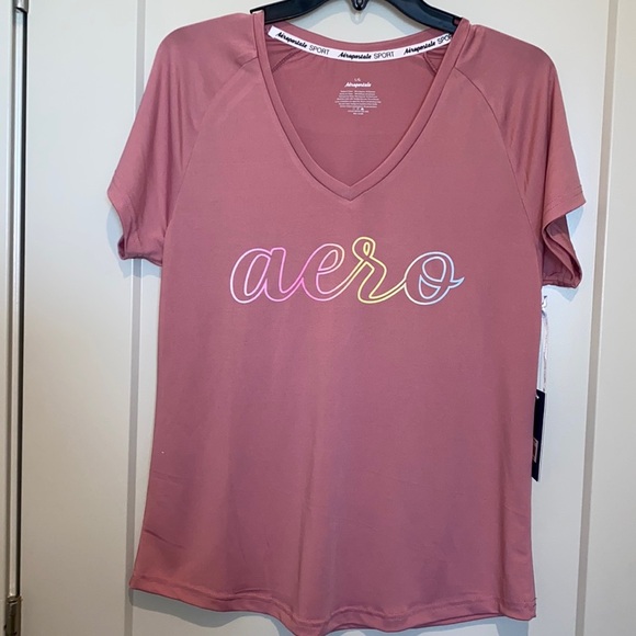 Aeropostale Tops - NWT Aeropostale V-neck Shirt
